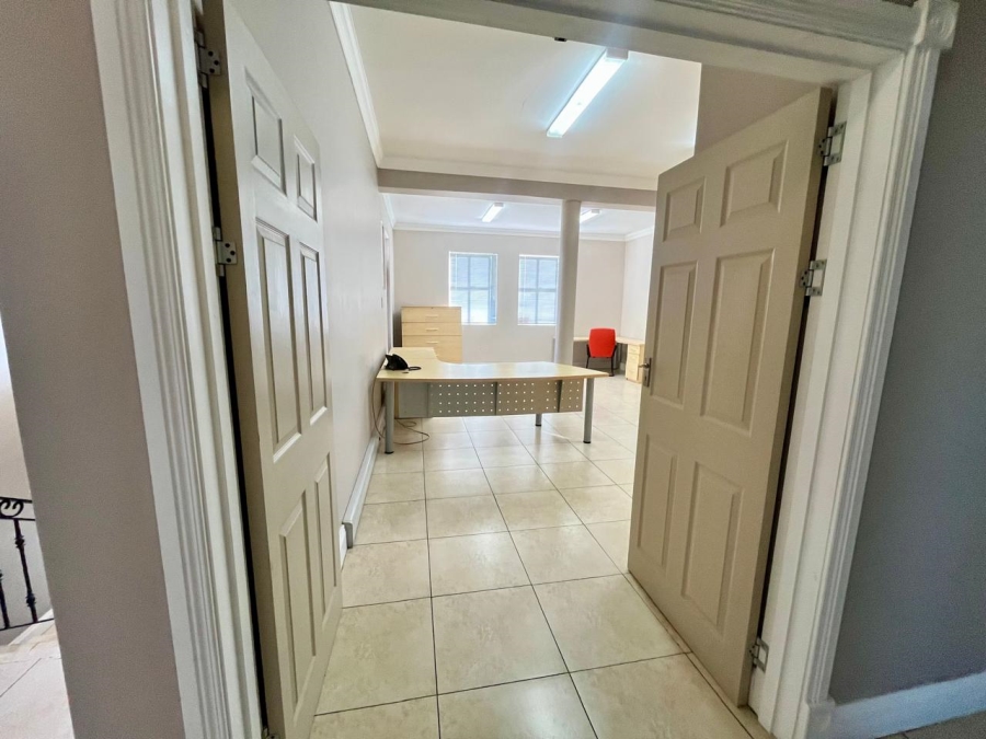 To Let commercial Property for Rent in Vincent Eastern Cape